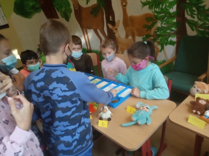 img00004.jpg